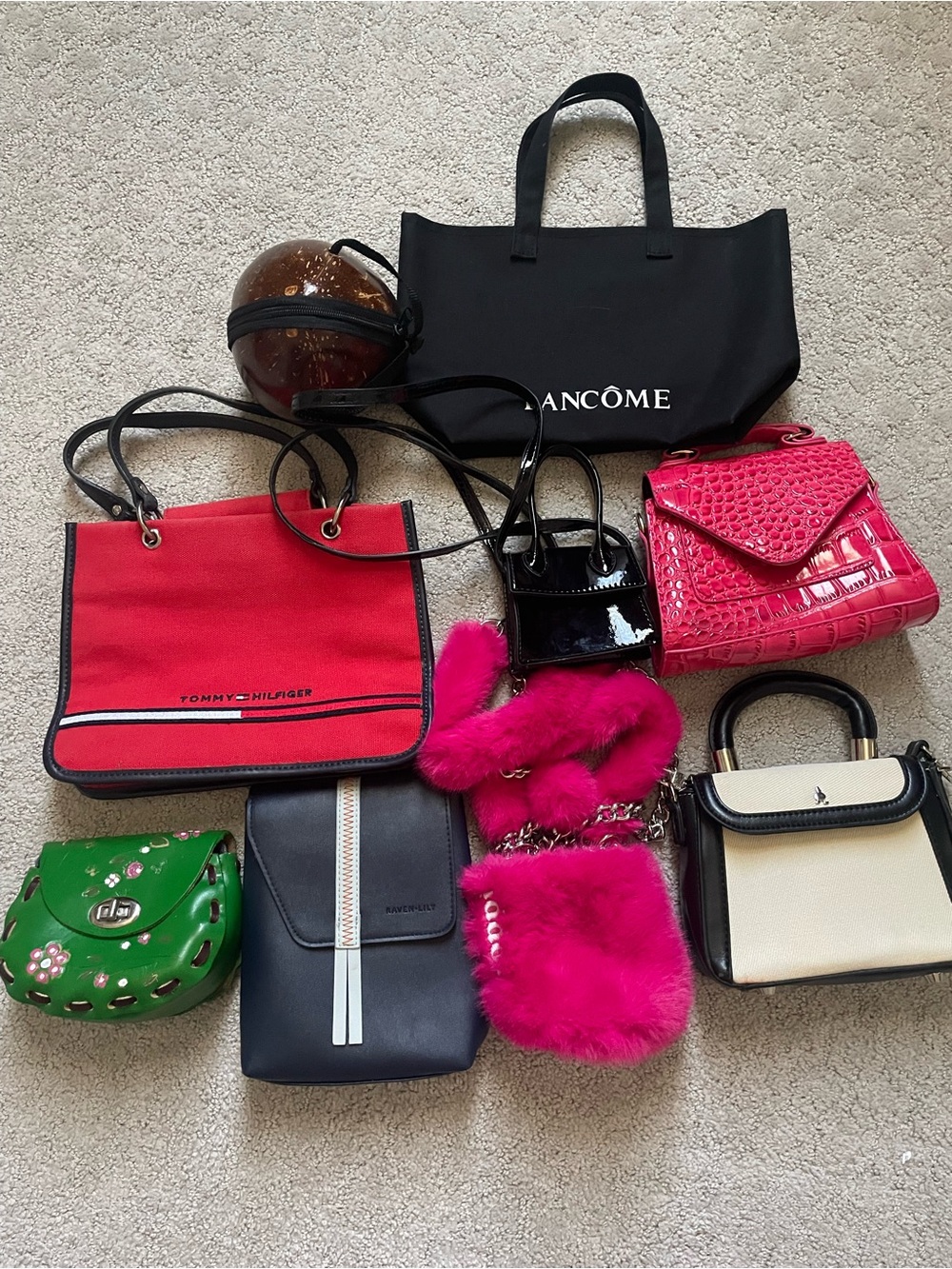 9 small shoulder bags